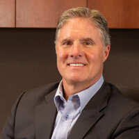 Scott Kowalski casual portrait(3)